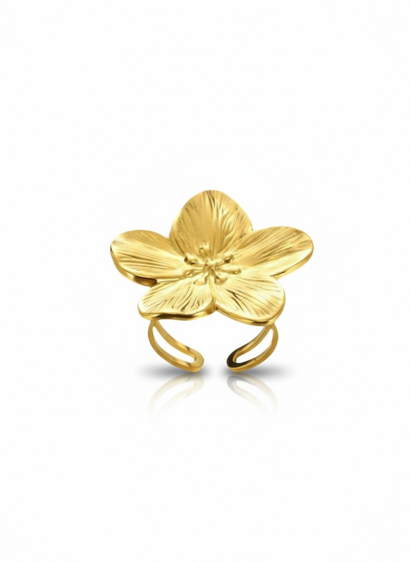 Anello Flower di Glamoriz Studio con motivo floreale in metallo argentato e dettagli decorativi.
