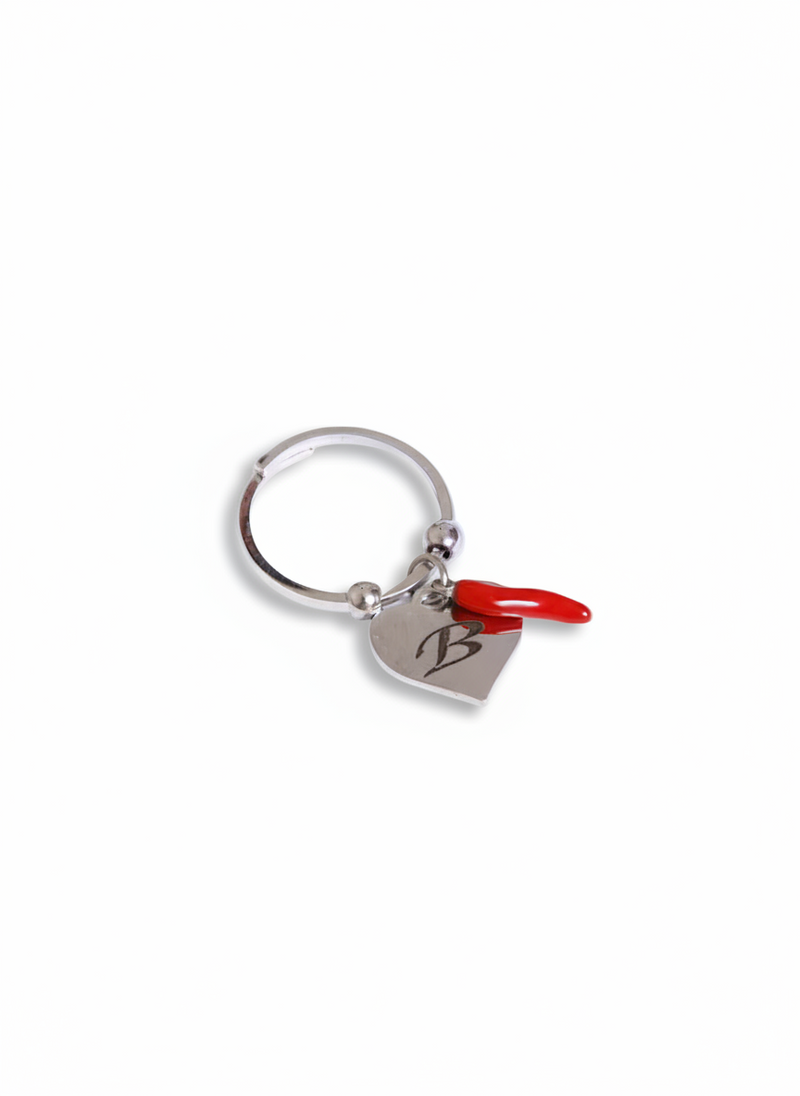 Anello Fortuna personalizzato in oro con design elegante, brand GLAMORIZE STUDIO, dettaglio e finitura lucida.