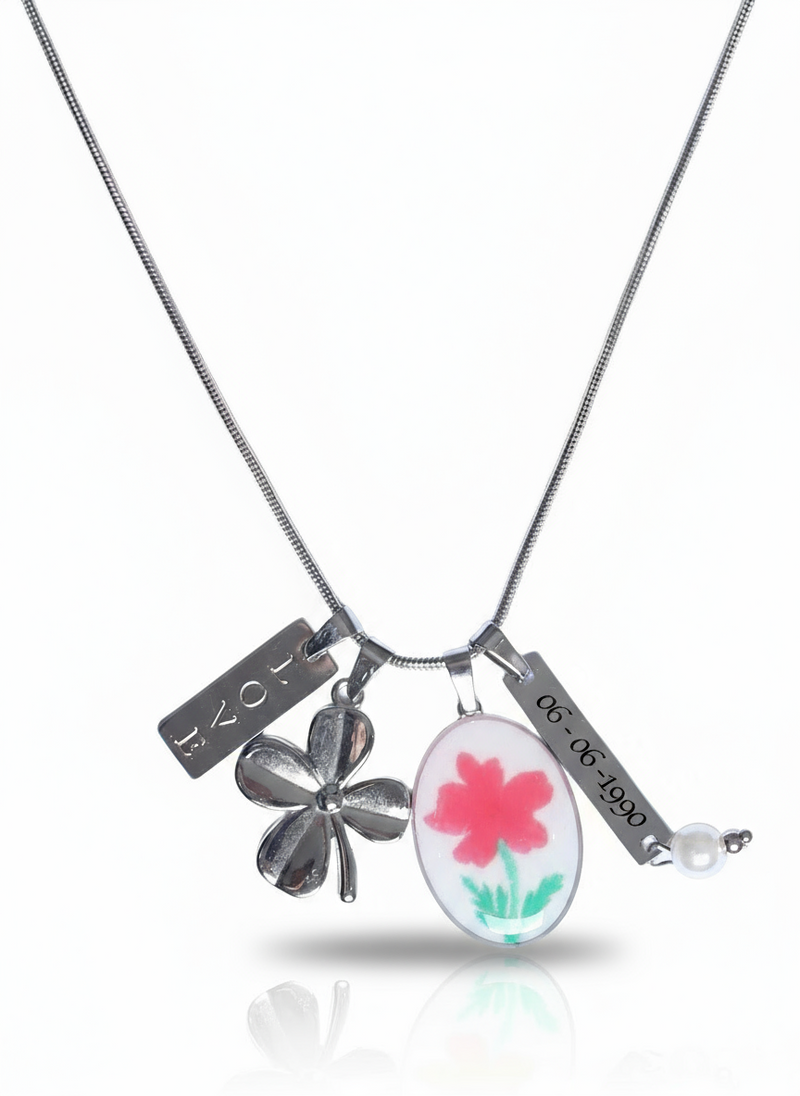 Collana in argento con pendente cuore infinito personalizzato, gioiello elegante di Glamoriz Studio, dettagli raffinati e finitura lucida