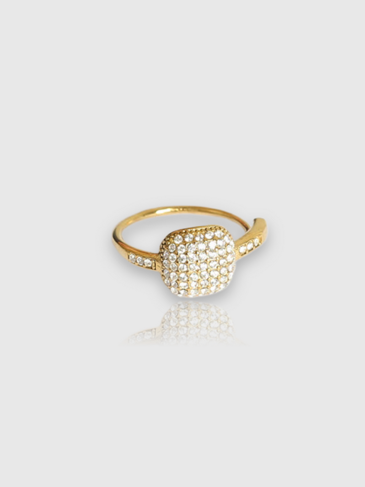 Elisa Ring