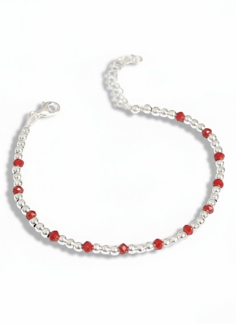 Bracciale in argento 925 Silvy di Glamourize Studio con dettagli eleganti e design sottile, visibile nella immagine.
