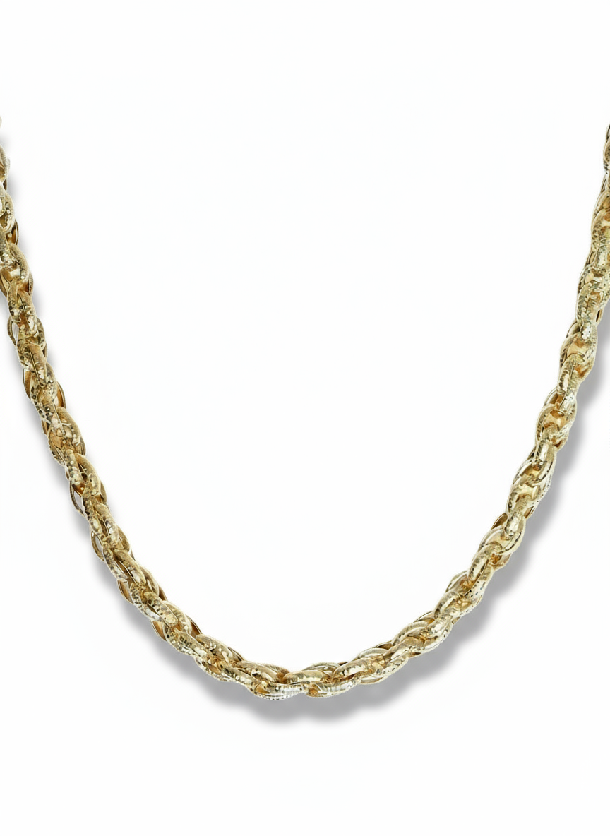 Collana Terry di GLAMORIZE STUDIO, elegante collana con design semplice e raffinato, visibile in primo piano sull'immagine.
