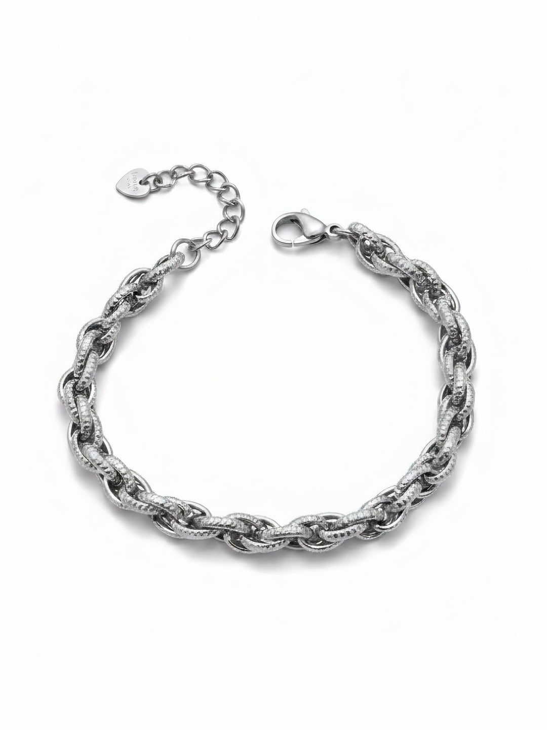 Bracciale Terry di Glamoriz Studio con dettagli tessili e design elegante, indossato sul polso.