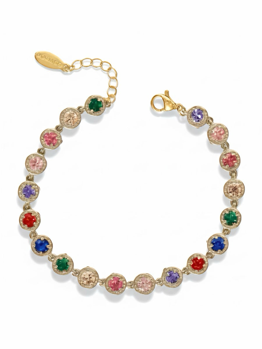 Bracciale Nadia in metallo con dettagli decorativi, firma Mario D'Ambrosio, mostra i dettagli e la texture del gioiello.