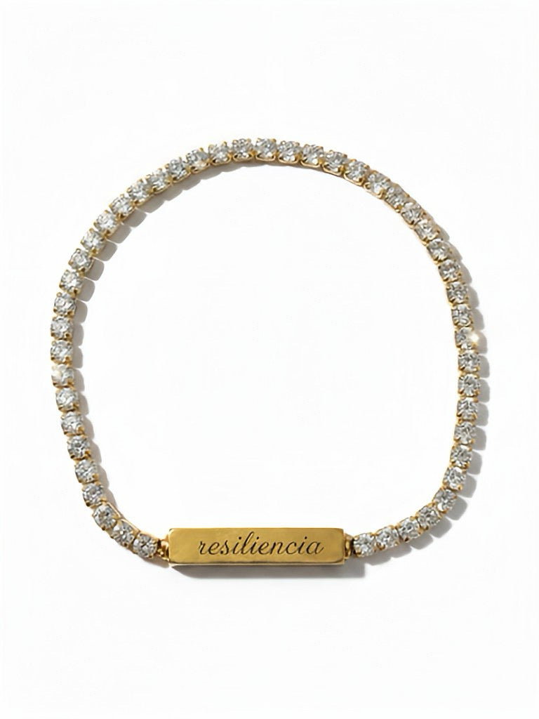 Bracciale Tennis personalizzato in oro con pietre preziose, elegante e lucido, firmato Glamourize Studio, vista frontale.