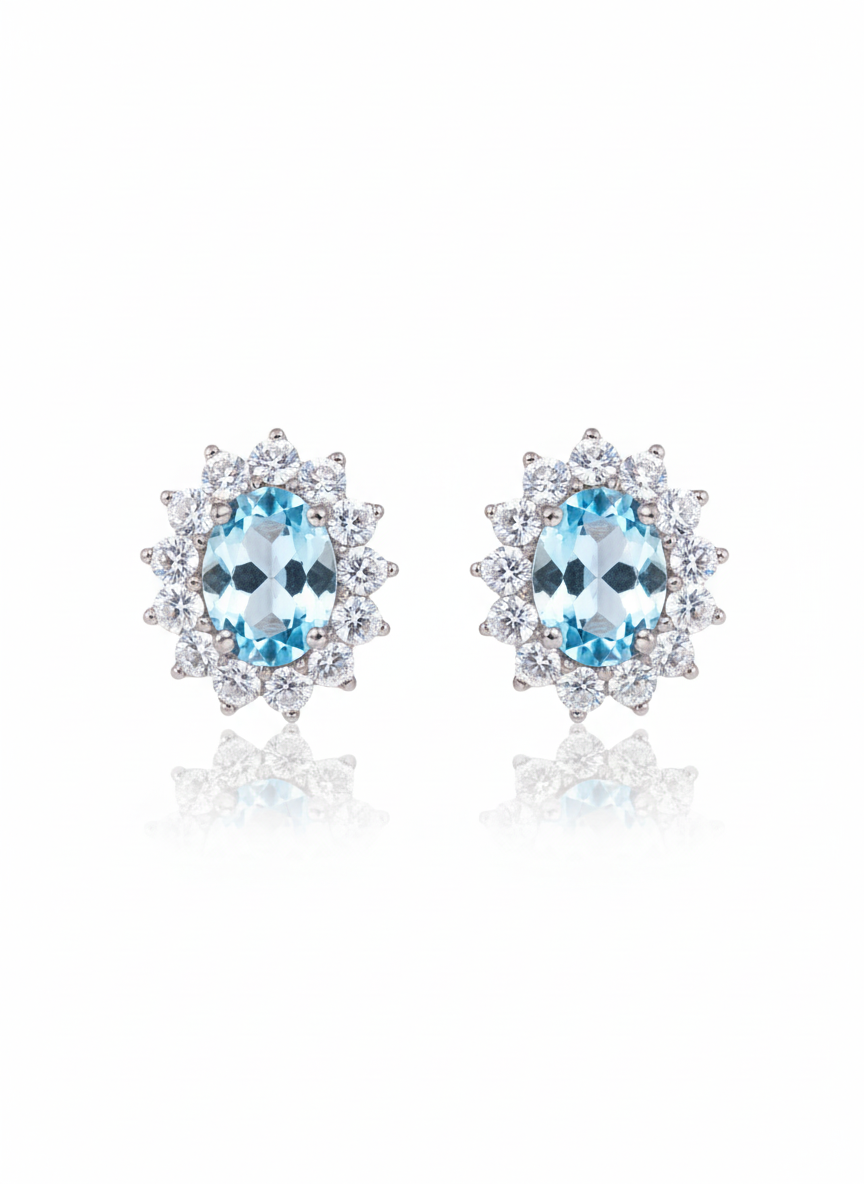 Orecchini Kate in argento 925 di Glamoriz Studio, dettaglio elegante e raffinato con design moderno su sfondo neutro