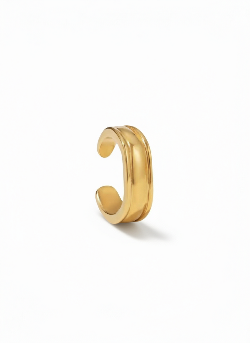 Cuffia per orecchio Lea di GLAMORIZE STUDIO, elegante earcuff con design moderno e dettagli raffinati, visibile in immagine.